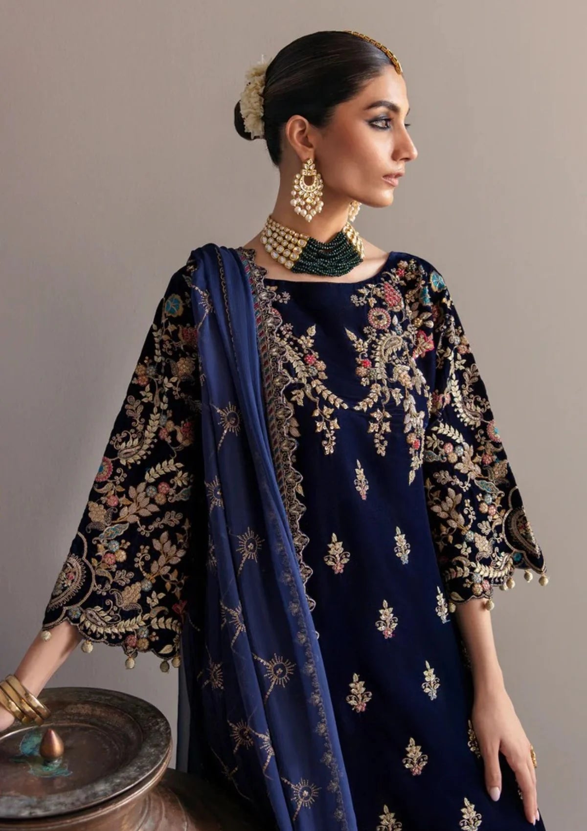 3-Piece Unstitched Heavy Embroidered Velvet Suit - zab981