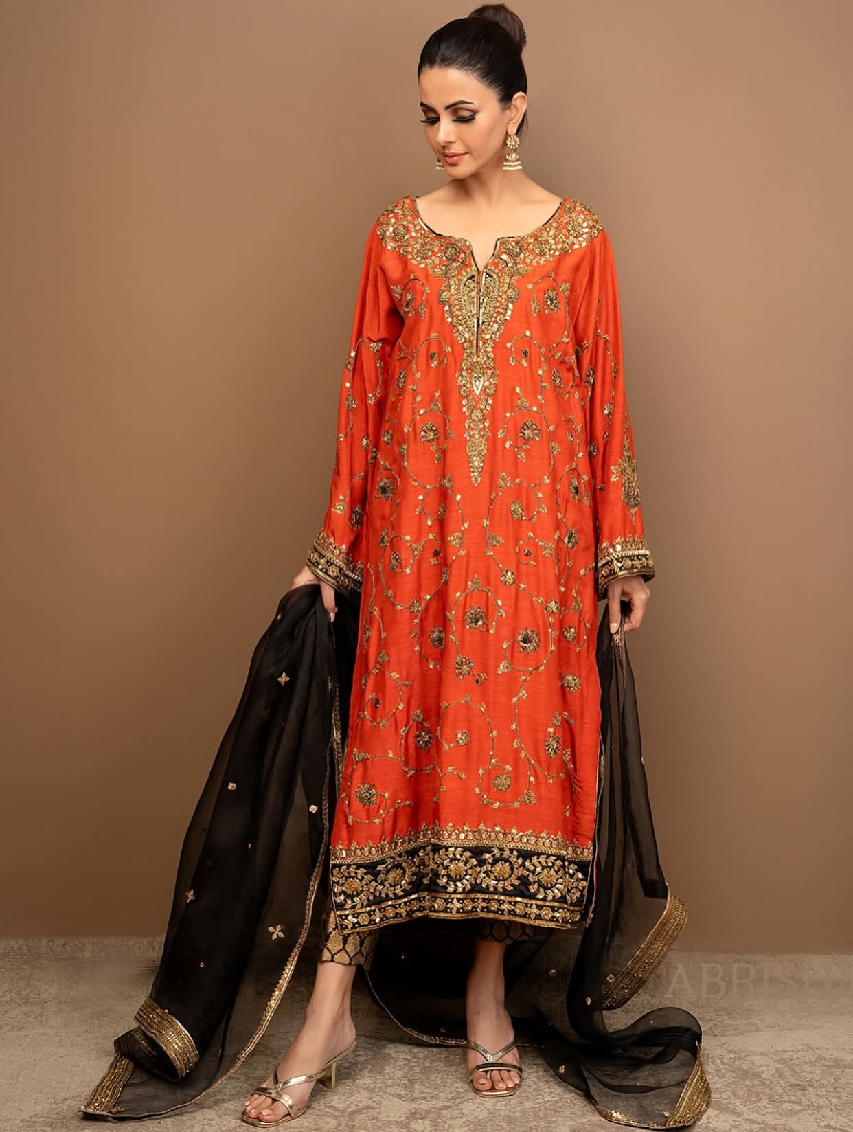 ZAB - 3PCs Embroidered Lawn Dress With Chiffon Dupatta - zab1334