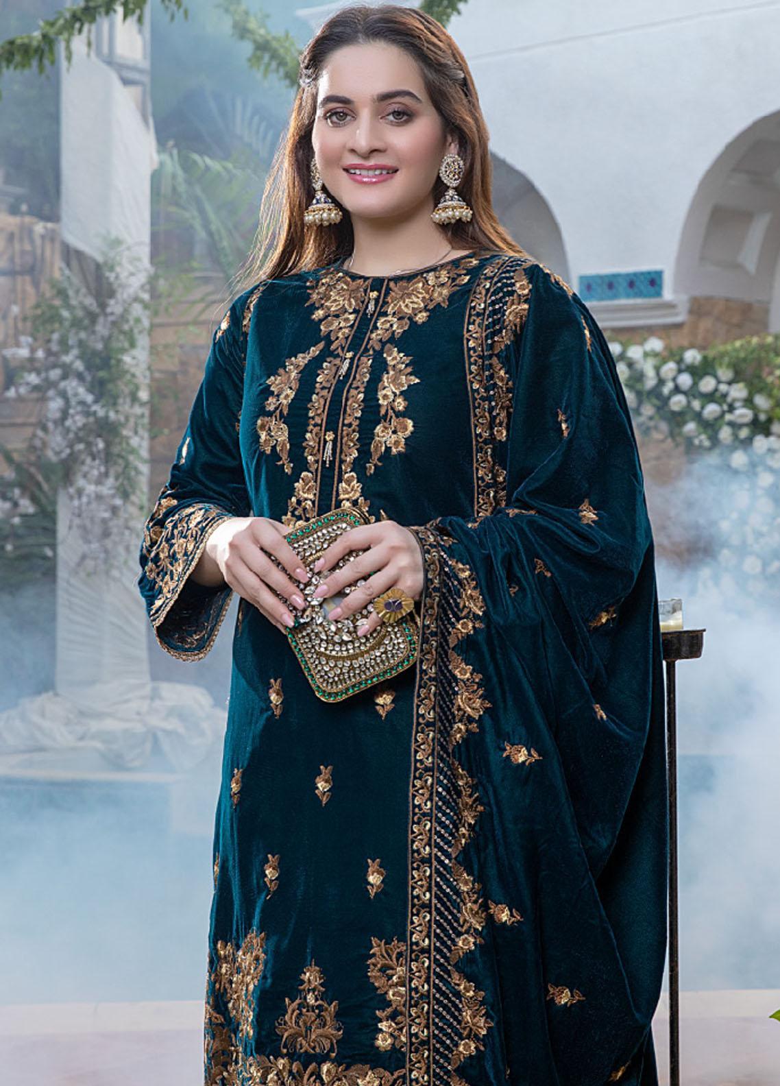 Zab2050 Sequence Embroidered Velvet Three piece With Velvet Shawl Winter Collection