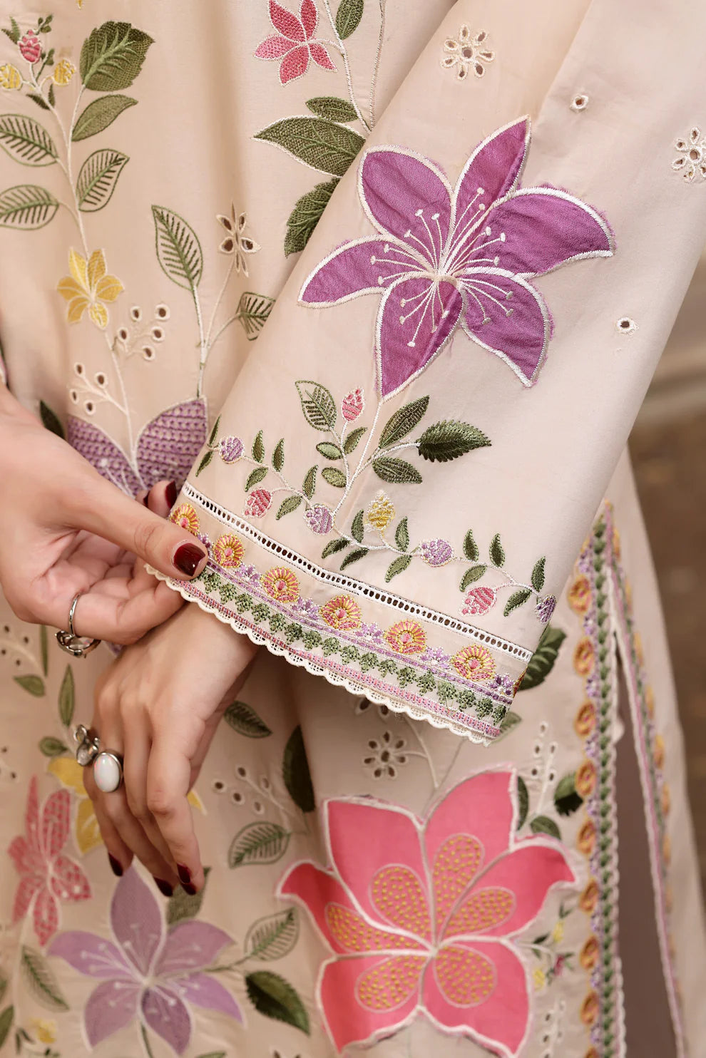 Zab - Unstitched Luxury Lawn Heavy Embroidered 3PC Suit - zab1356