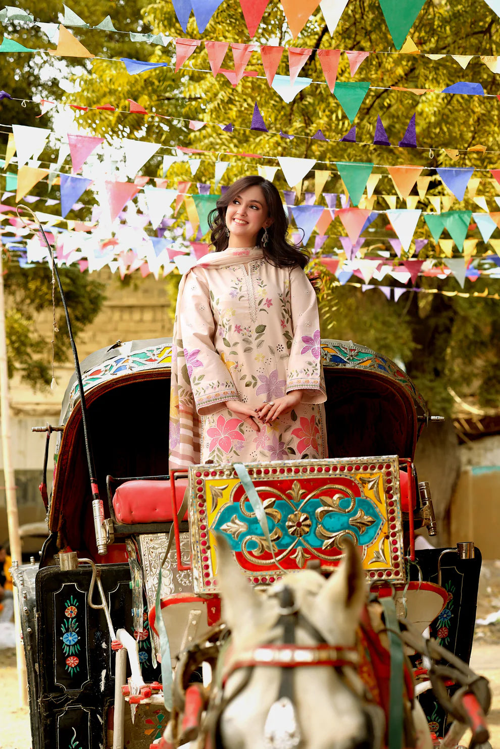 Zab - Unstitched Luxury Lawn Heavy Embroidered 3PC Suit - zab1356