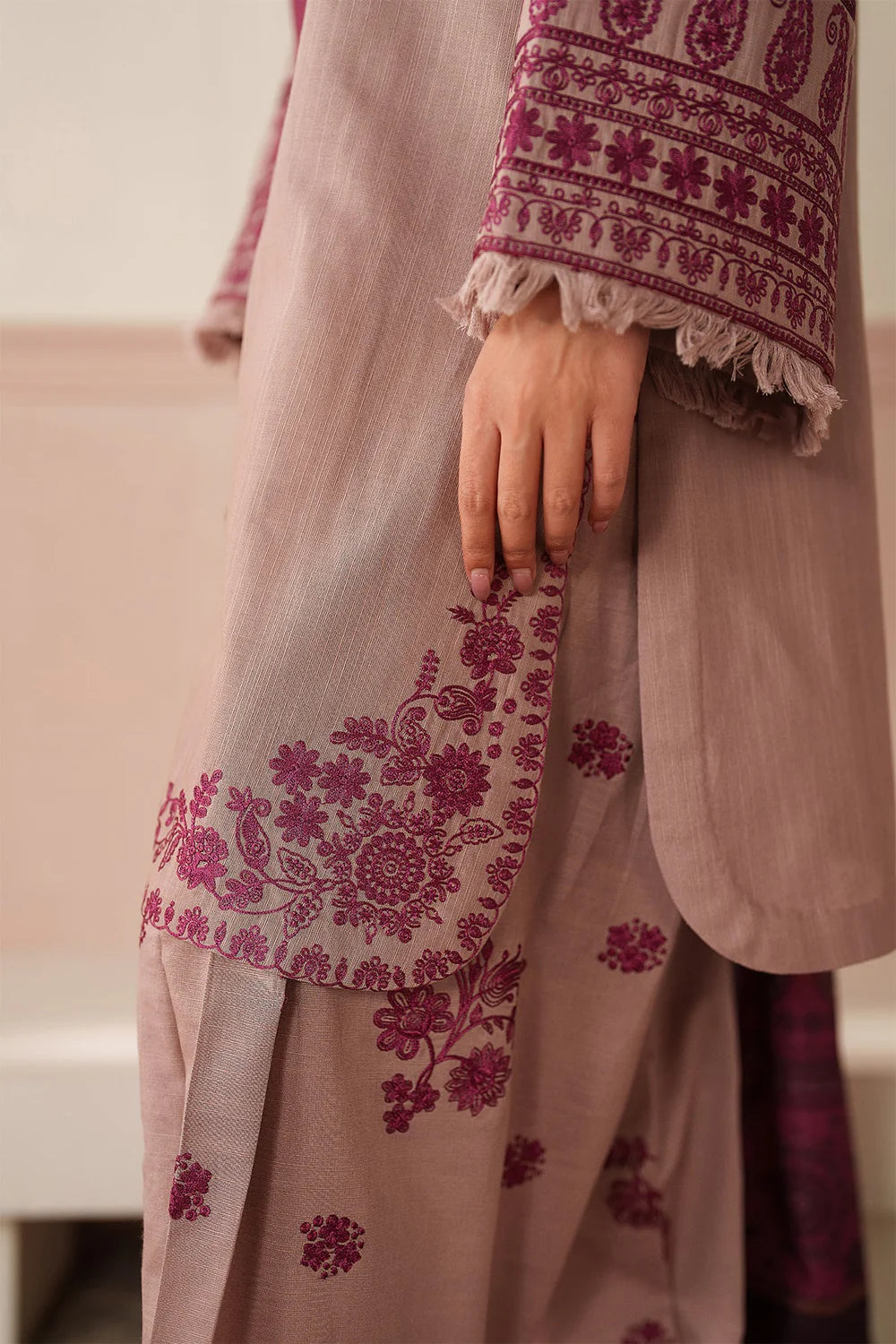 Baroque - 3PC Dhanak Embroidered Suit - zab1270