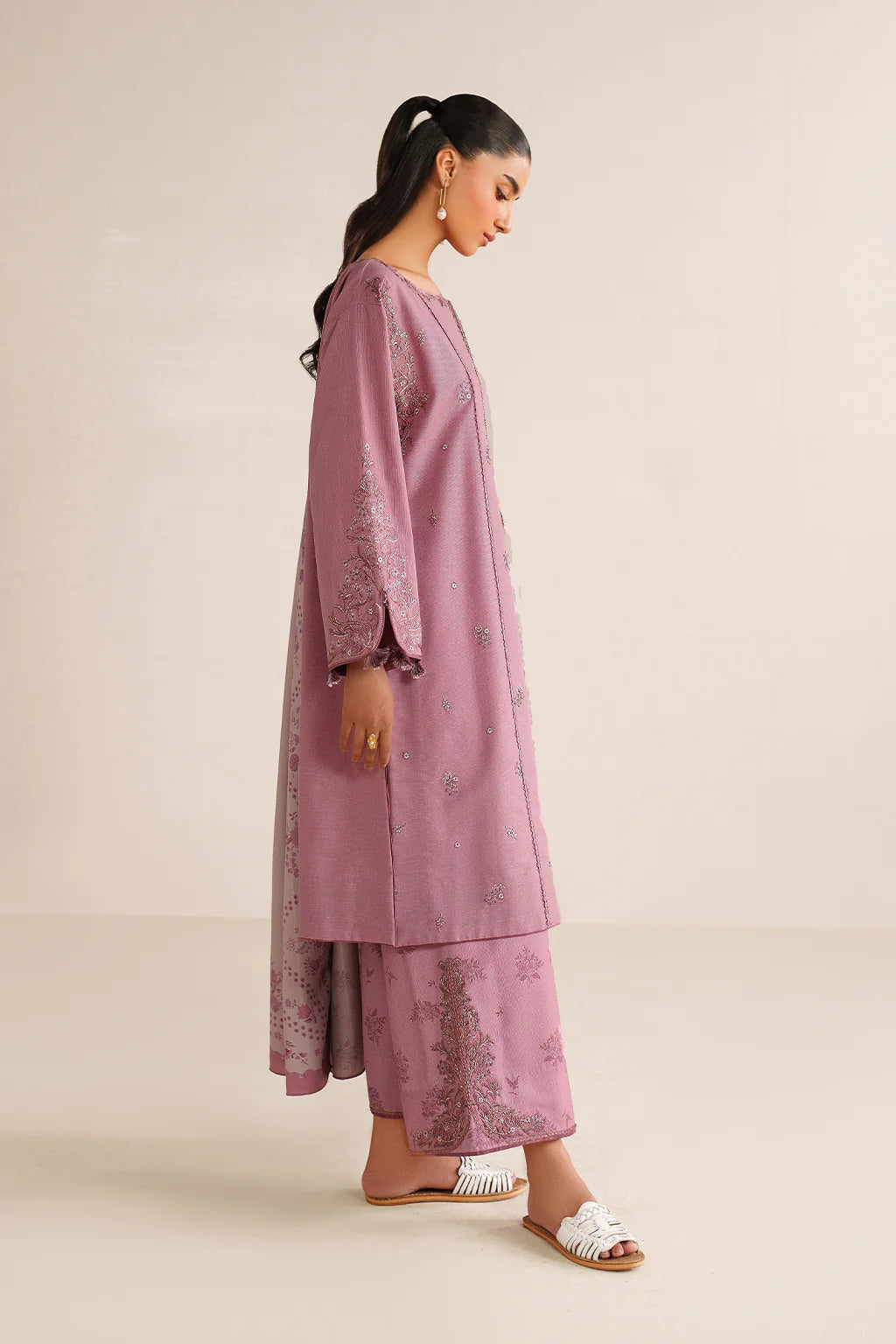 iznik - Winter 3PC Dhanak Embroidered Suit - zab1267