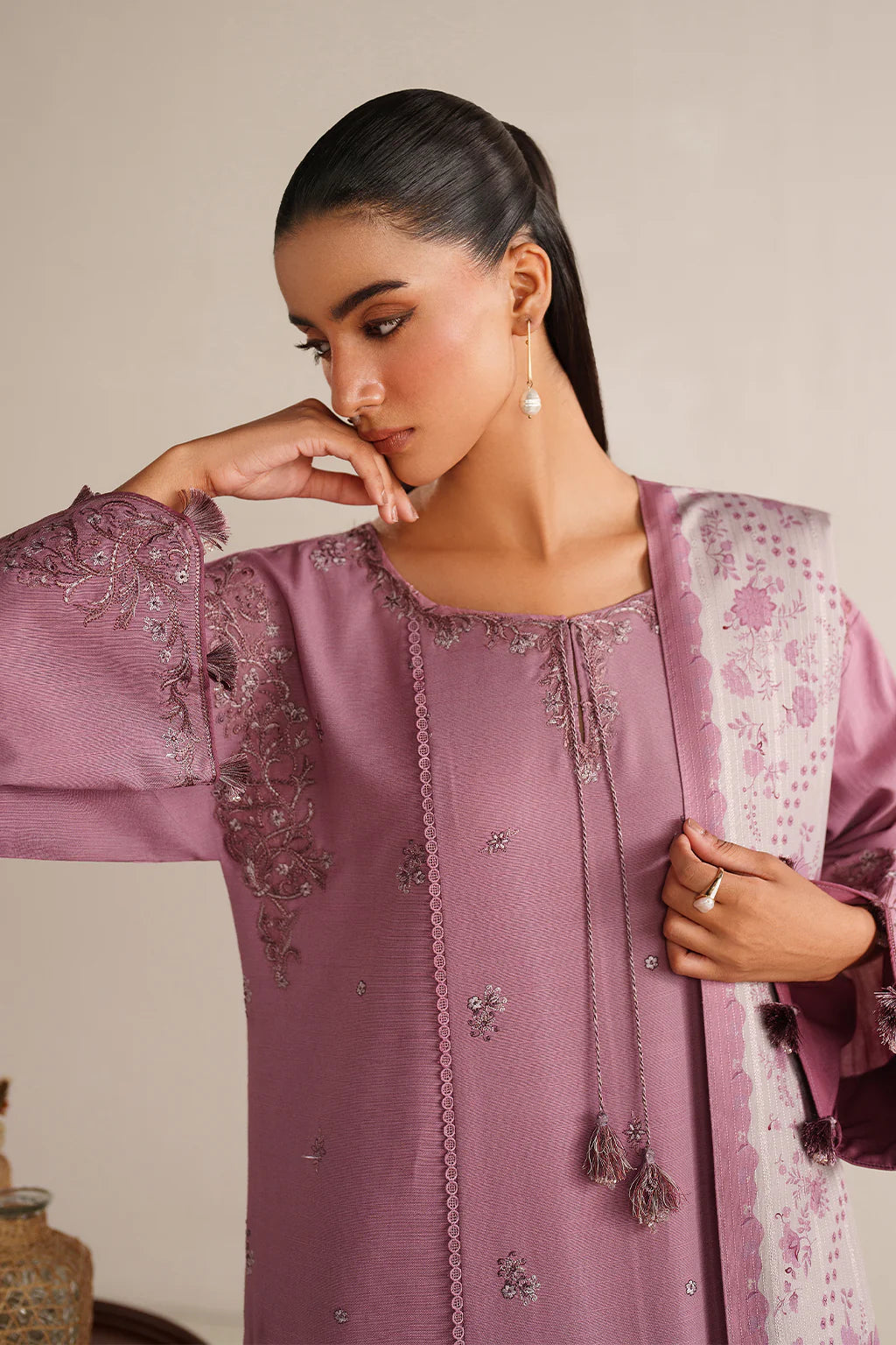 iznik - Winter 3PC Dhanak Embroidered Suit - zab1267