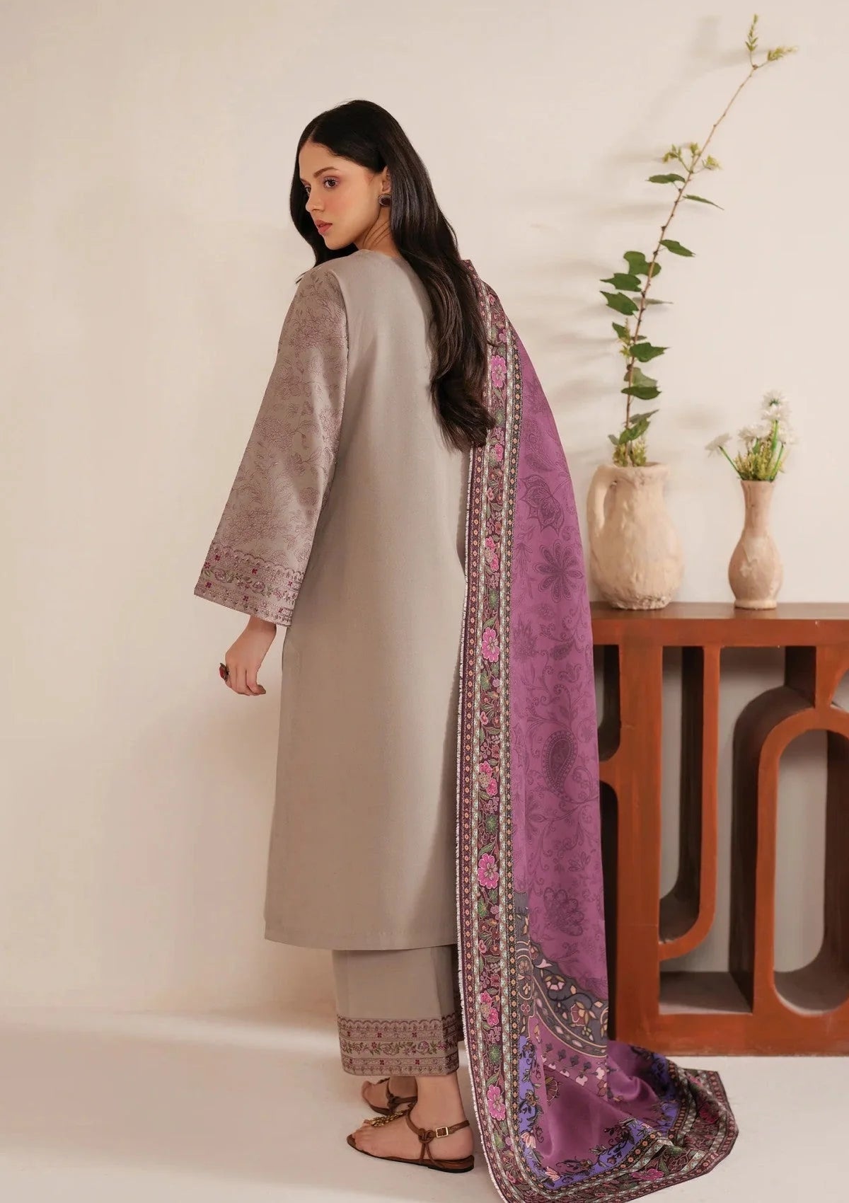 Jazmin 3 Pc Embroidered Lawn Suit - zab1010
