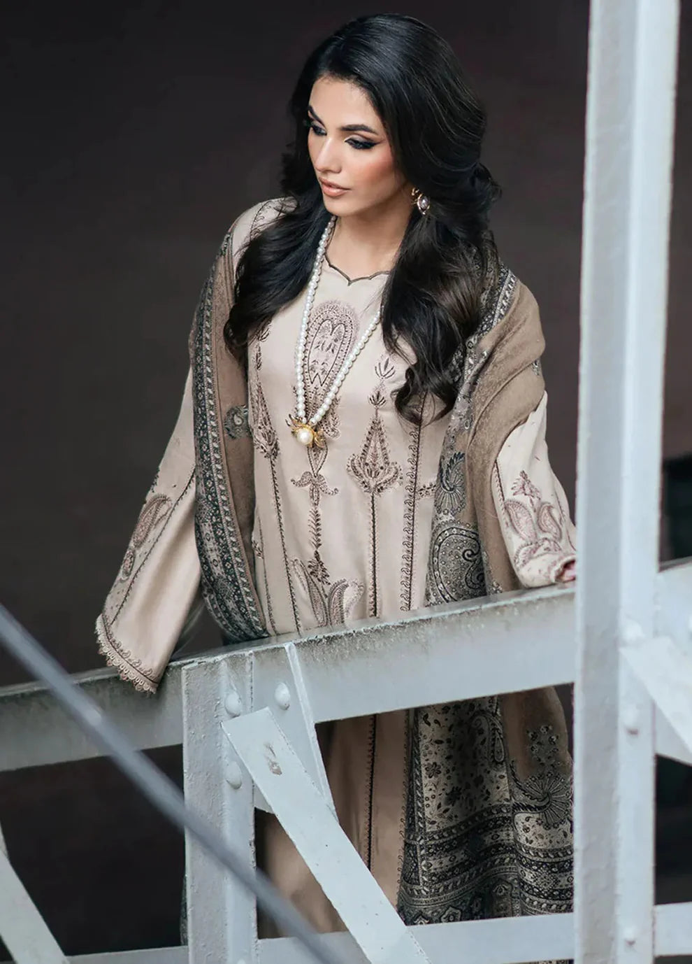Izel Embroidered Dhanak Three Piece - zab1190