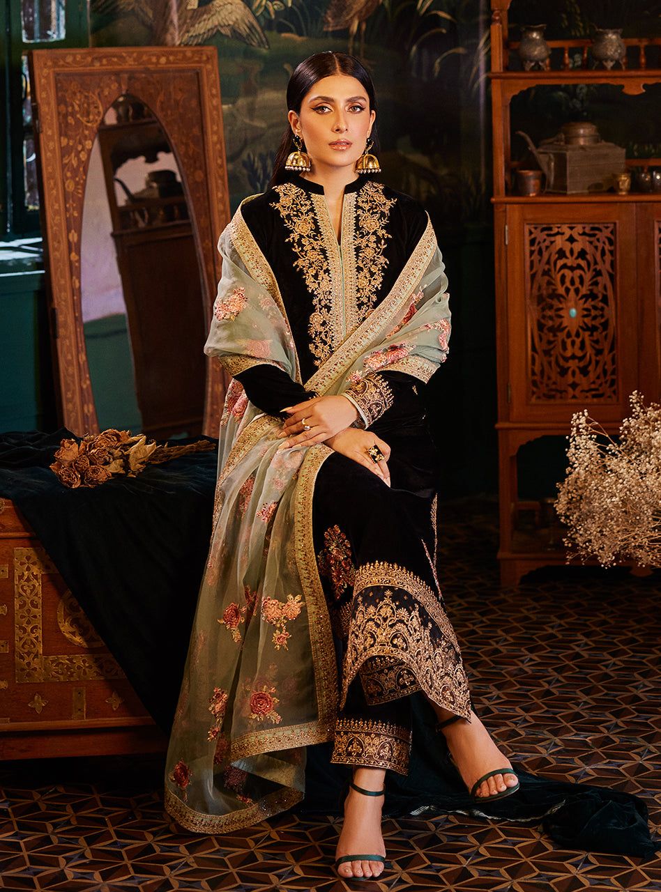 Zainab Chotani - Embroidered Velvet Dress - zab944