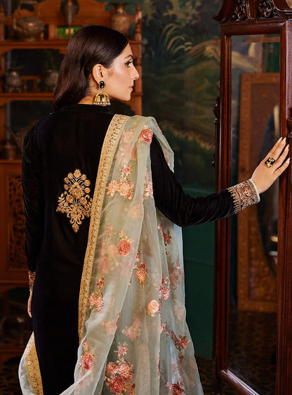 Zainab Chotani - Embroidered Velvet Dress - zab944