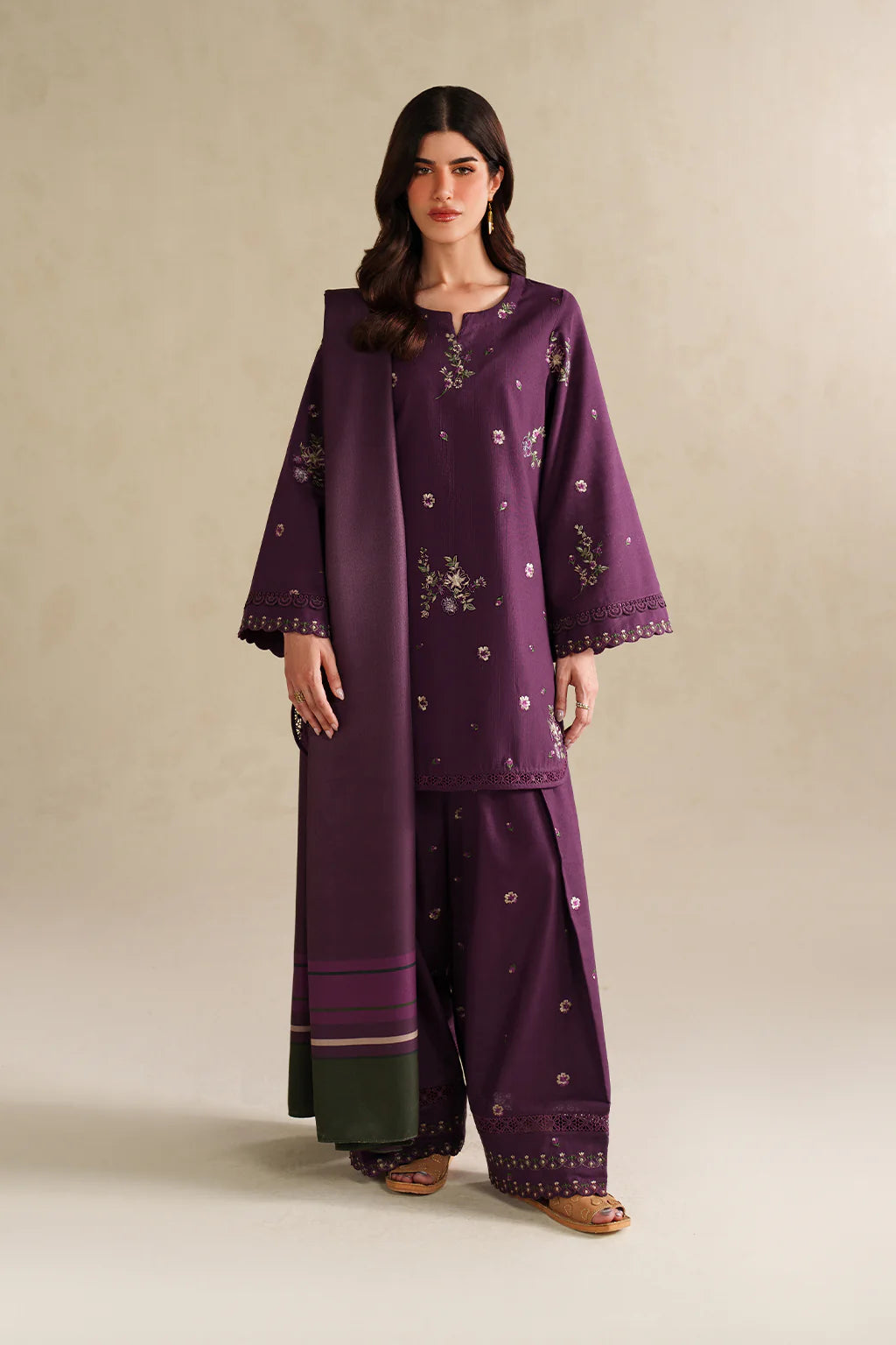 iznik - Winter 3PC Dhanak Embroidered Suit - zab1268