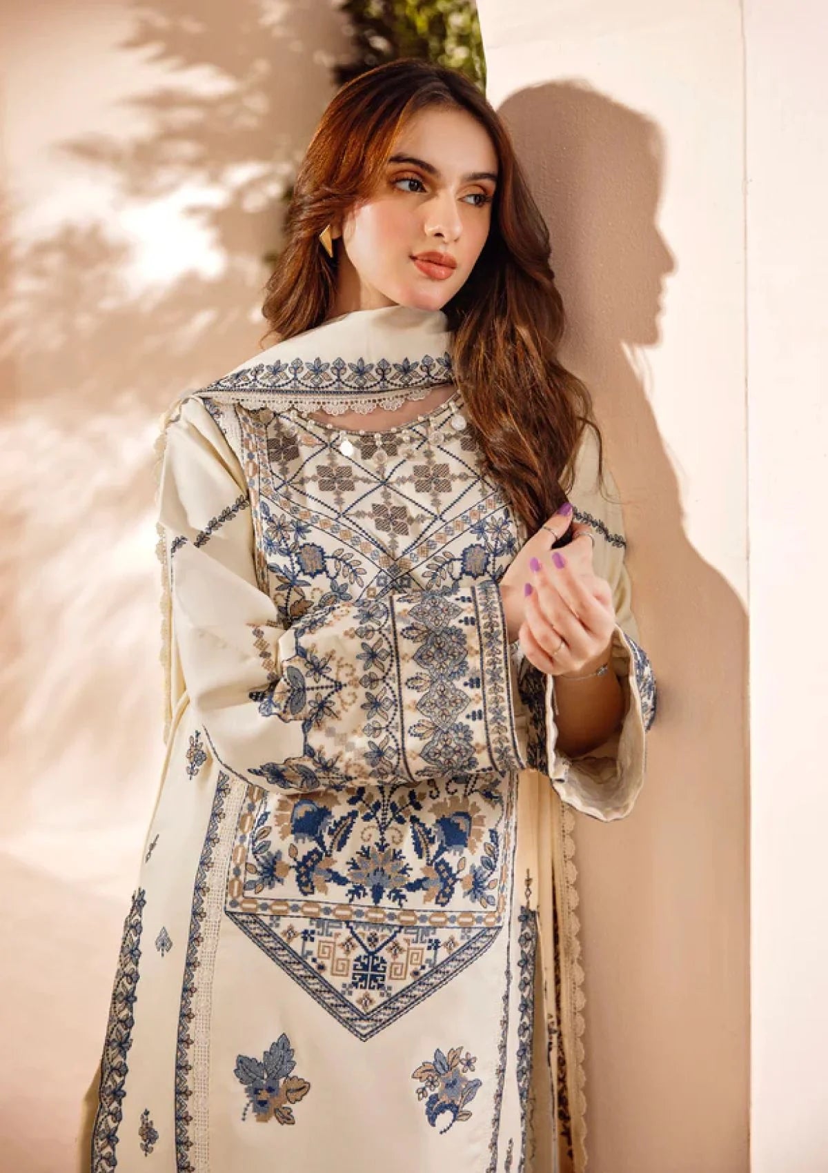 Jazmin - Winter 3PC Dhanak Embroidered Suit - zab1135