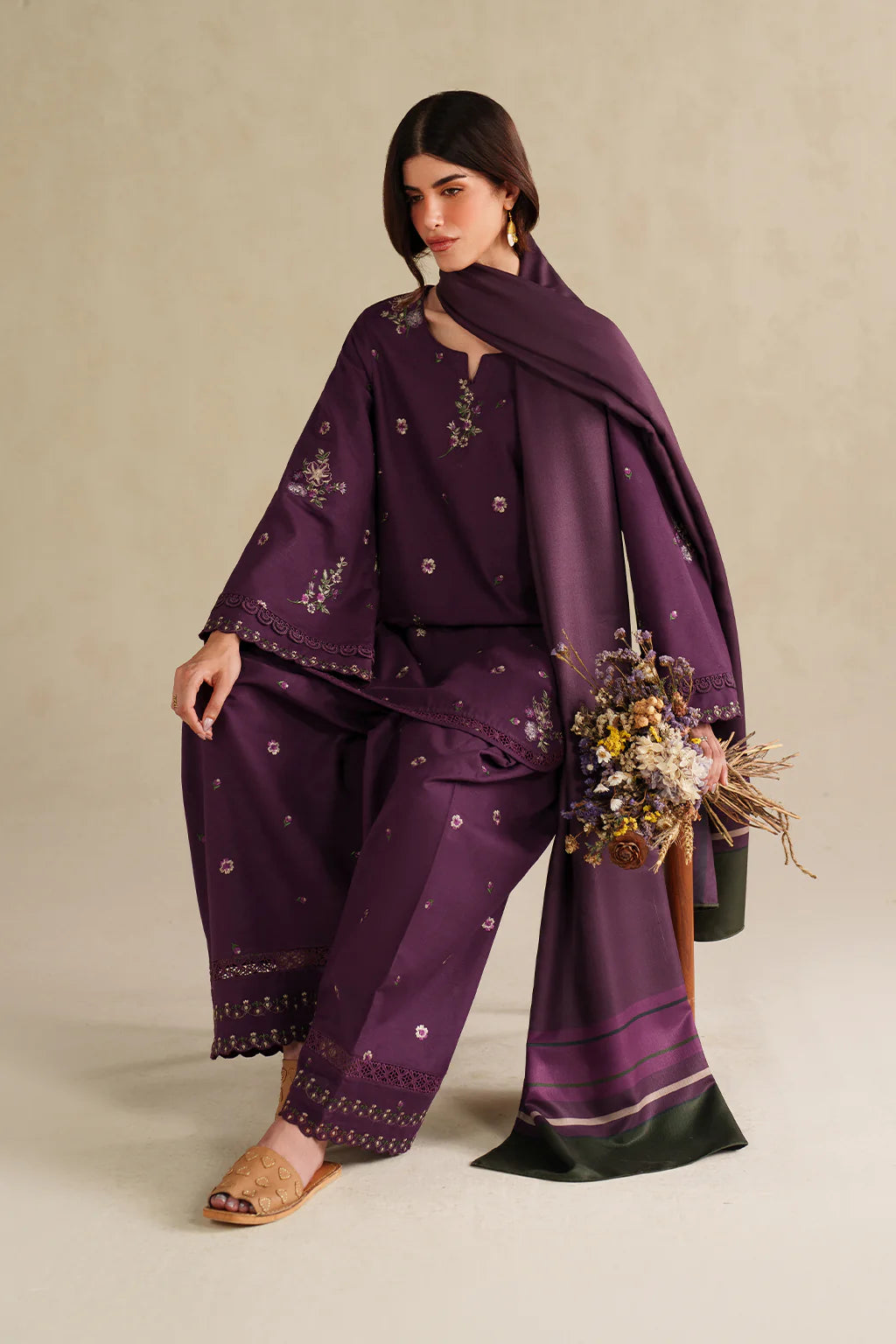 iznik - Winter 3PC Dhanak Embroidered Suit - zab1268