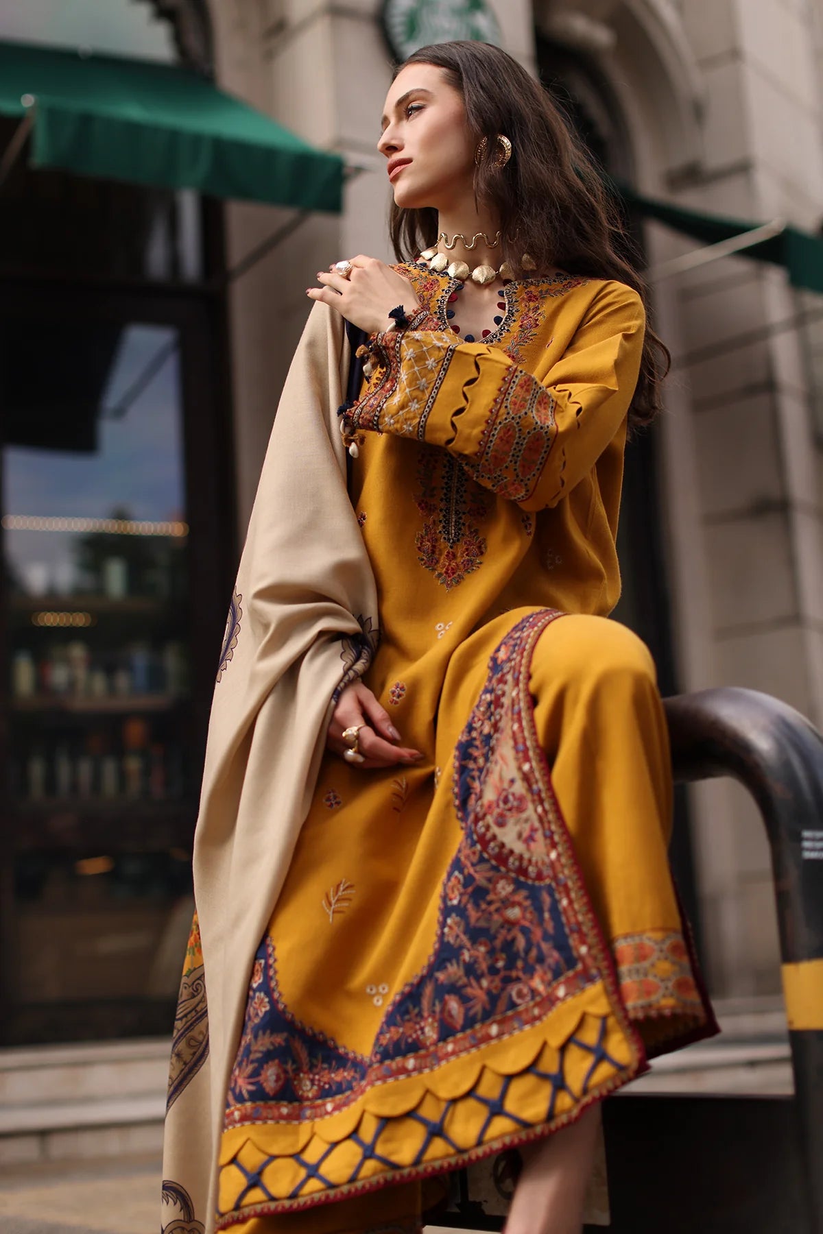 Charizma - Winter 3PC Karandi Digital Printed Dress - zab1551