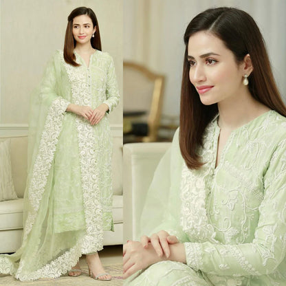 Bareeze - 3PC Lawn Heavy Embroidered Shirt With Organza Embroidered Dupatta ZAB403