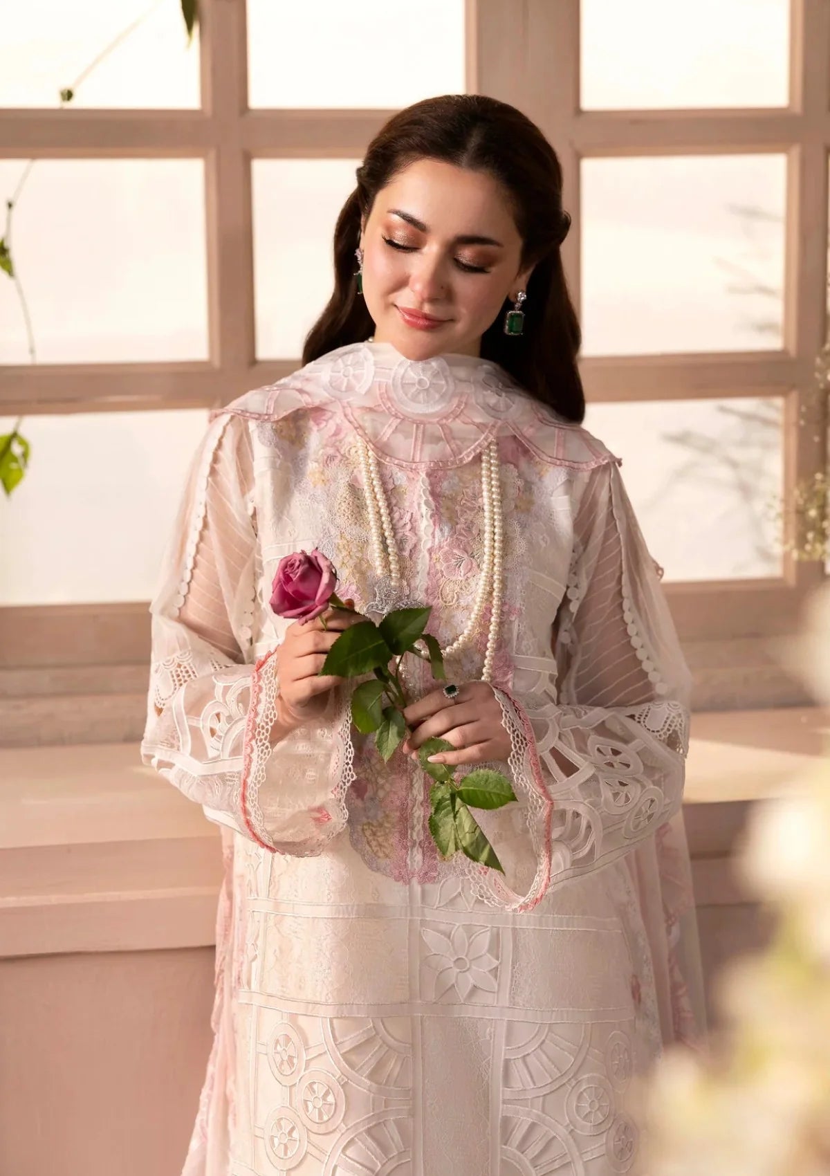 Crimson - 3PC Organza HEAVY CHIKENKARI EMBROIDERED SUIT - zab1279