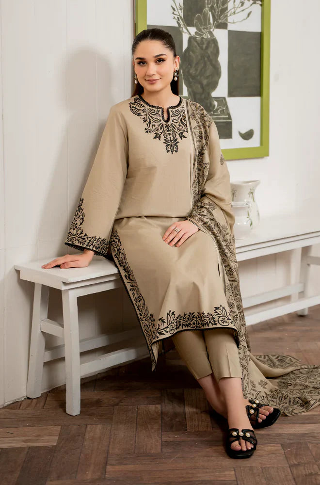 zab832 Winter Unstitched 3PCs Embroidered Dress With Printed Dhanak Shawl