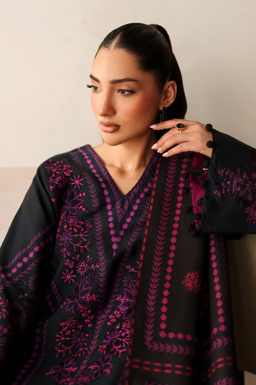 Asim Jofa - Winter 3PC Karandi Digital Print Dress - zab1232