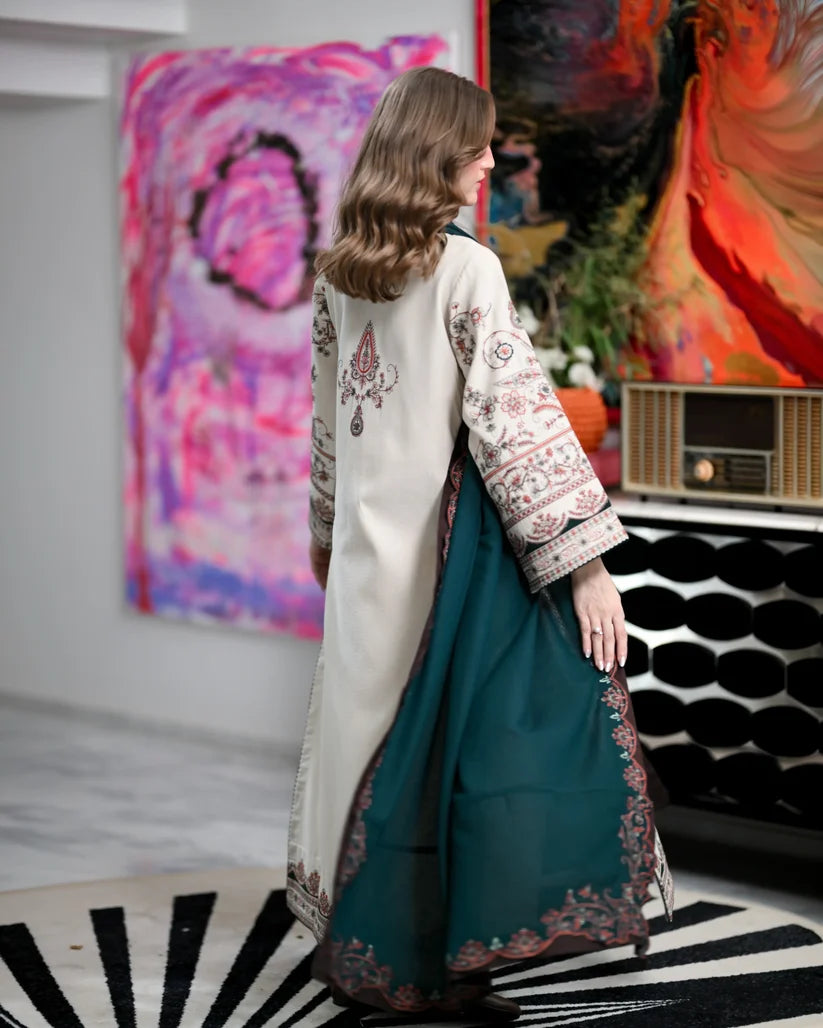 Izel - Winter 3PC Dhanak Embroidered Suit - zab1529