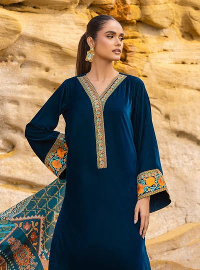 Zainab Chottani - Velvet Dress with Print Karandi shawl - zab950