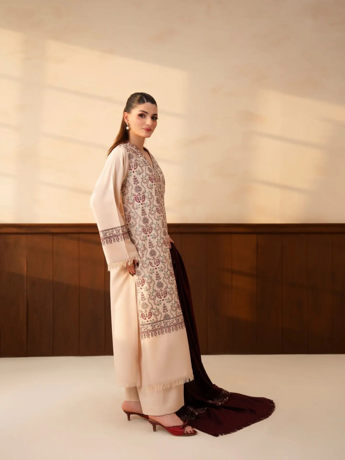 Lazuli - Winter 3PC Dhanak Embroidered Suit - zab1559