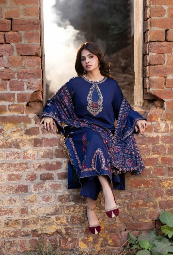 Izel - Winter 3PC Dhanak Embroidered Suit - zab1502