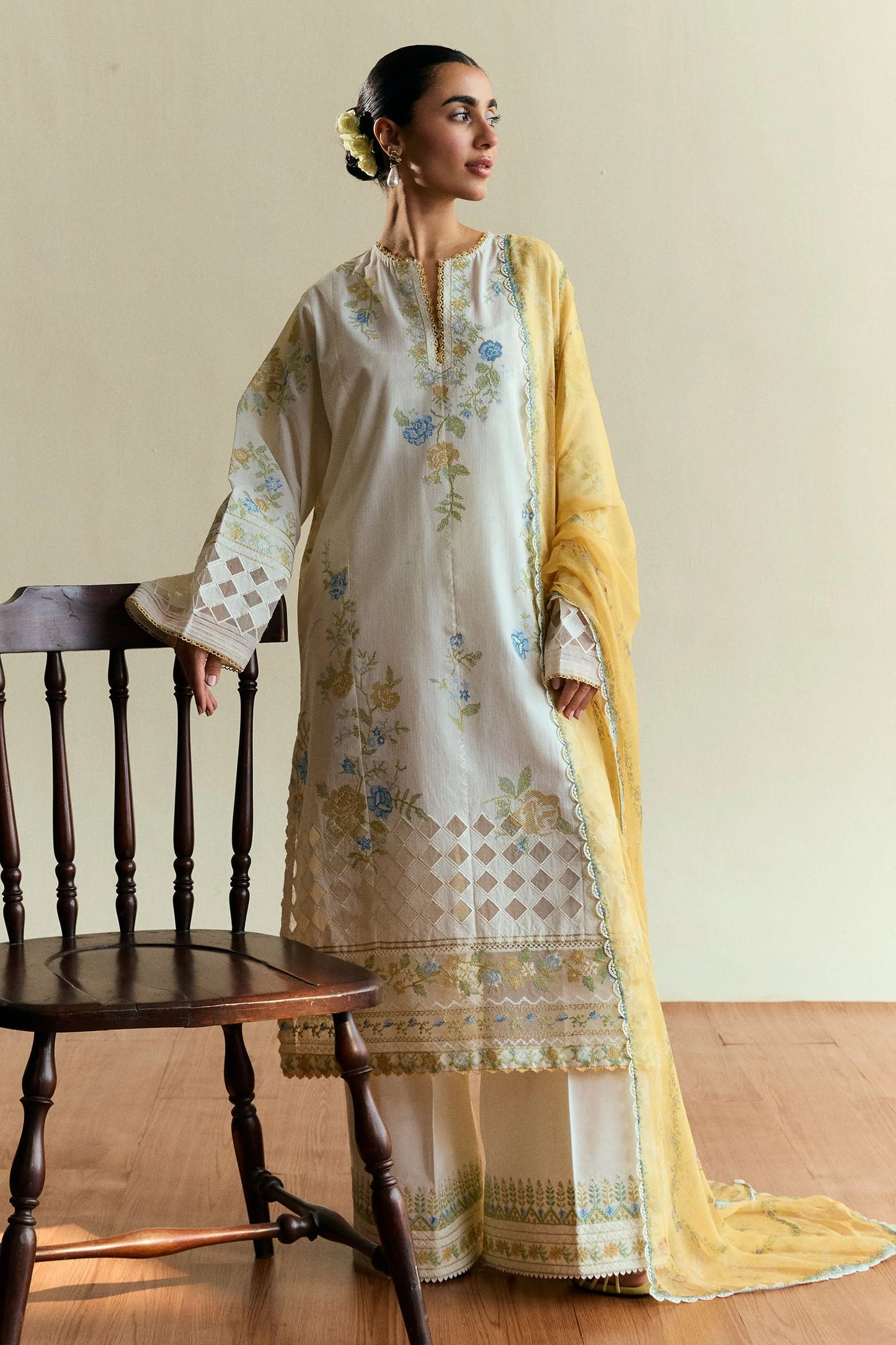 Mushq - 3PC Dhanak ChickenKari Embroidered Suit - zab1129