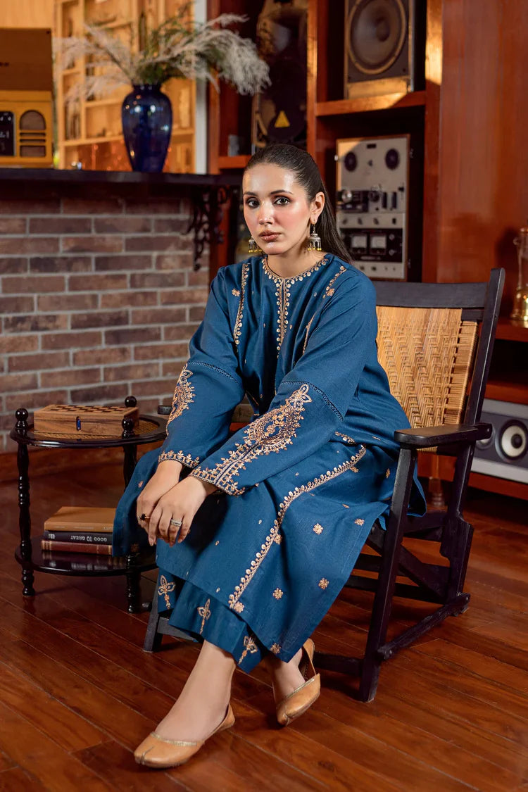 Urge 2Pc Embroidered Lawn Suite With Fully Embroidered trouser zab1290