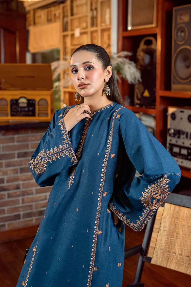 Urge 2Pc Embroidered Lawn Suite With Fully Embroidered trouser zab1290