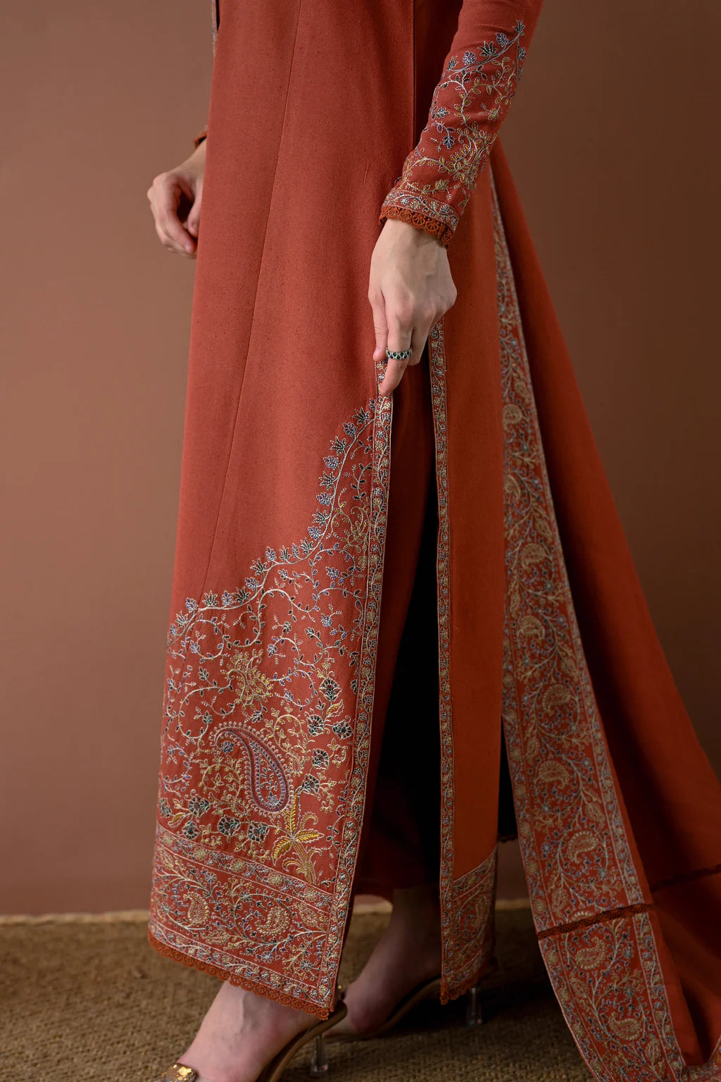 Izel - DHANAK EMBROIDERED SHIRT WITH DHANAK EMBROIDERED SHAWL - zab1269