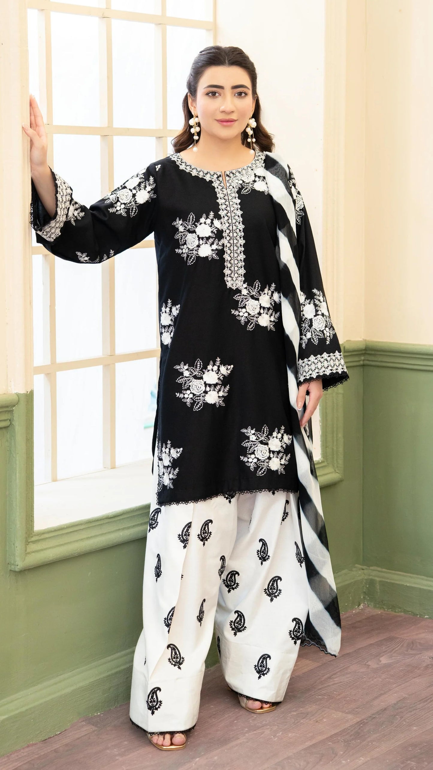 ZARA SHAHJAHAN-3PC LAWN EMBROIDERED SHIRT WITH CHIFFON PRINTED DUPATTA - zab1404