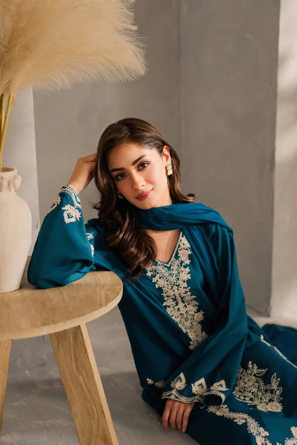 iznik - Winter 3PC Dhanak Embroidered Suit - zab1292