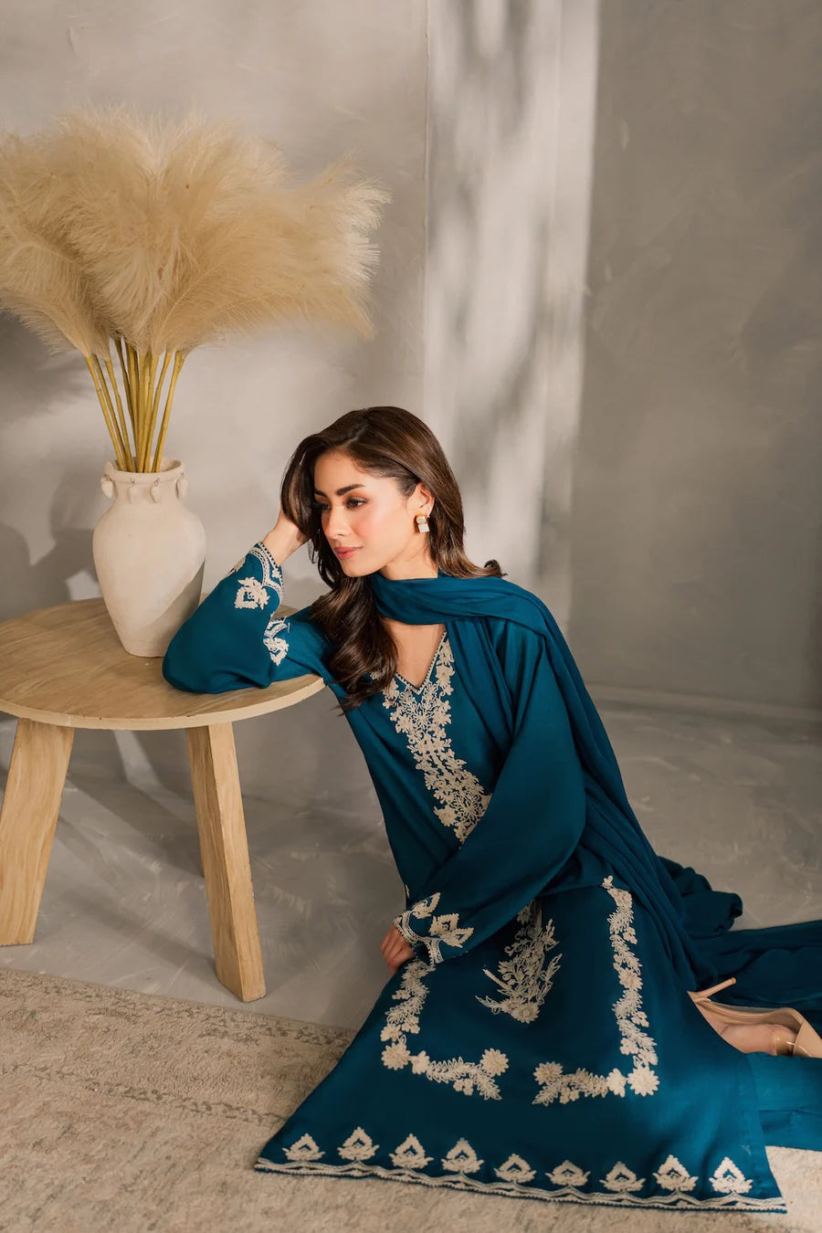 iznik - Winter 3PC Dhanak Embroidered Suit - zab1292
