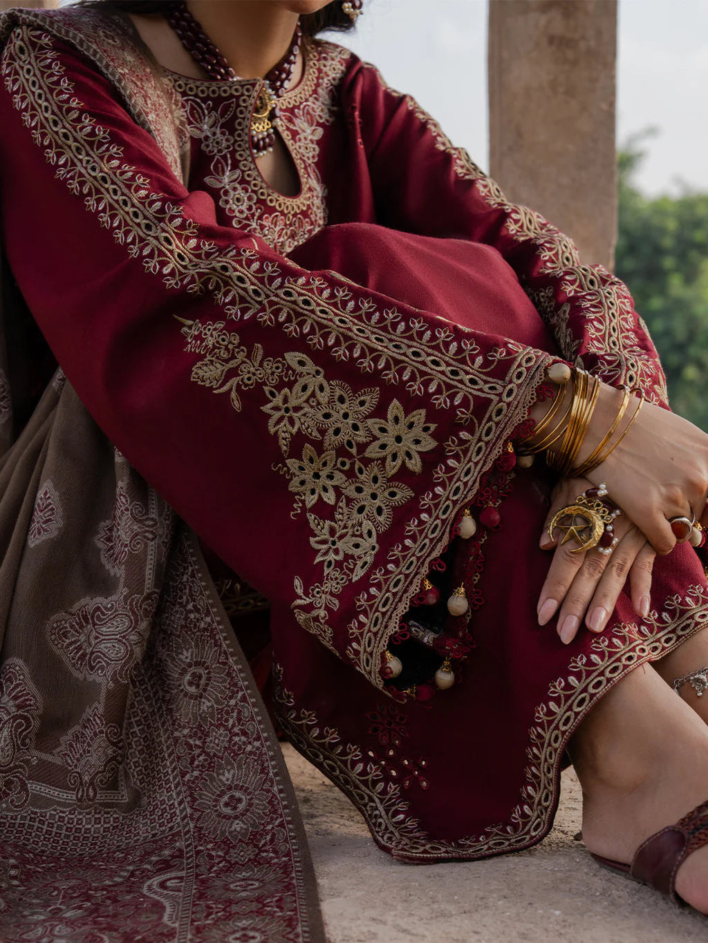IZEL- DHANAK EMBROIDERED SHIRT WITH WOOL PRINT SHAWL - zab1231