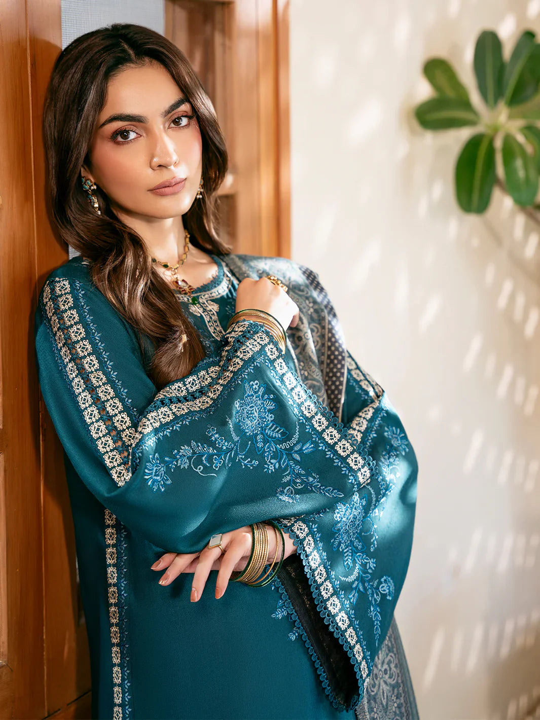 izel - Winter 3PC Dhanak Embroidered Suit - zab1226