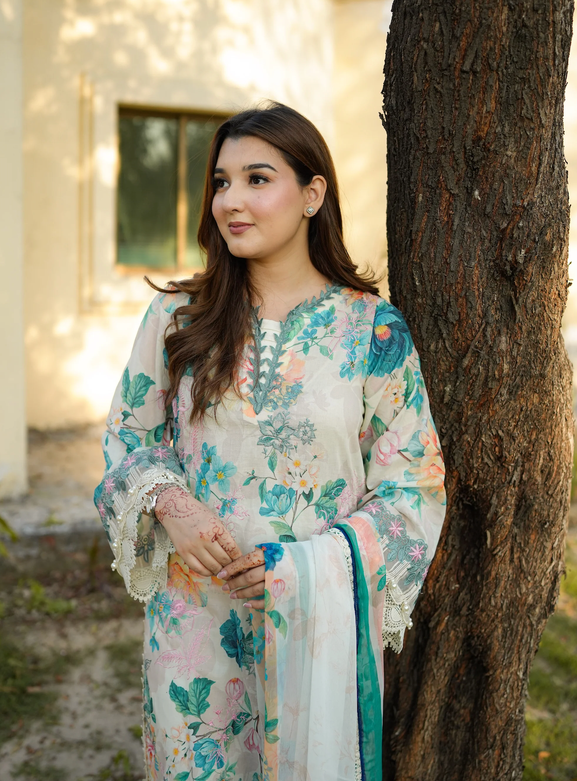 Aneela -Summer 3PC Lawn Digital Printed + embroidered Suit - zab1439