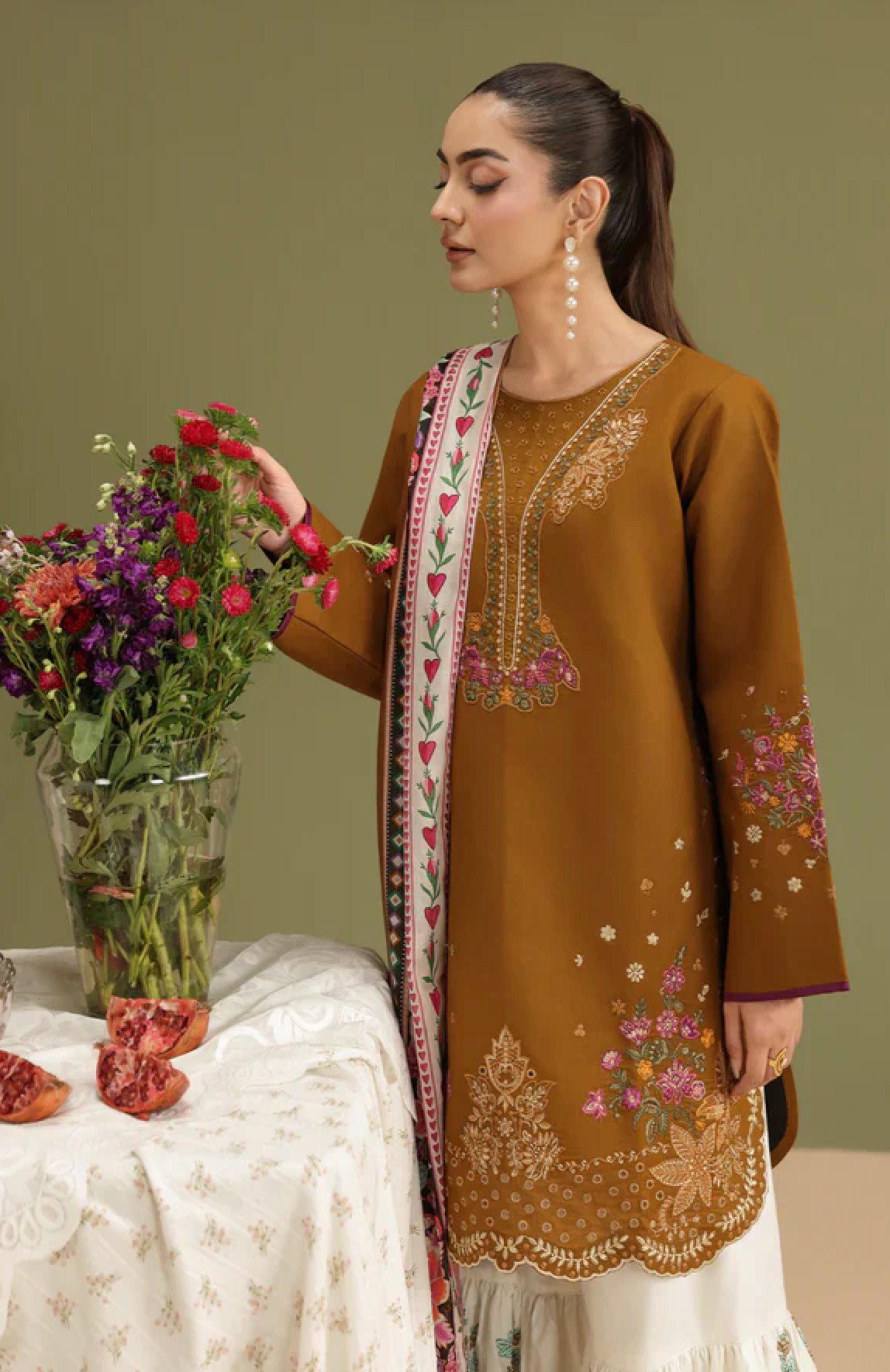 RajBari - Summer-3PC Lawn Embroidered Suit - zab1464