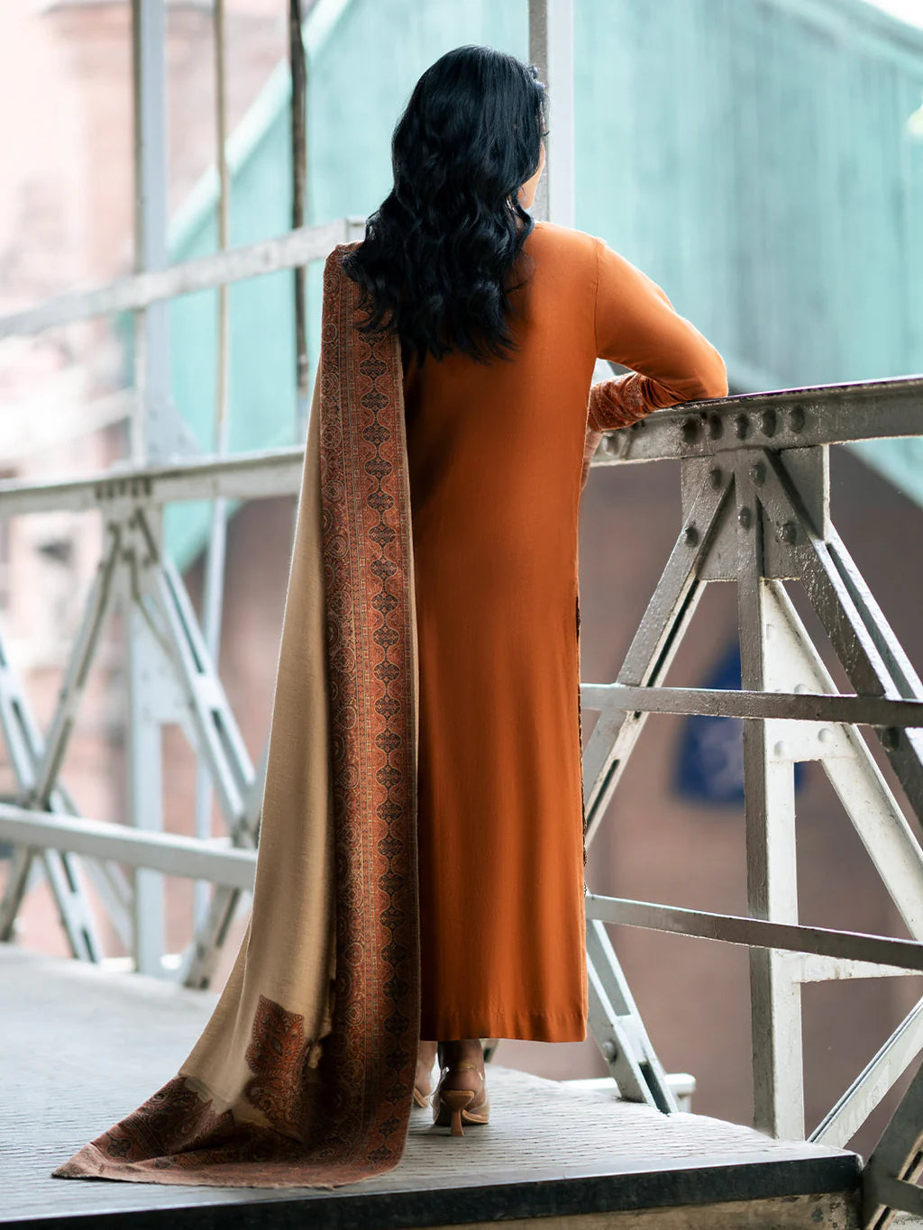 izel - Winter 3PC Dhanak Embroidered Suit - zab1262