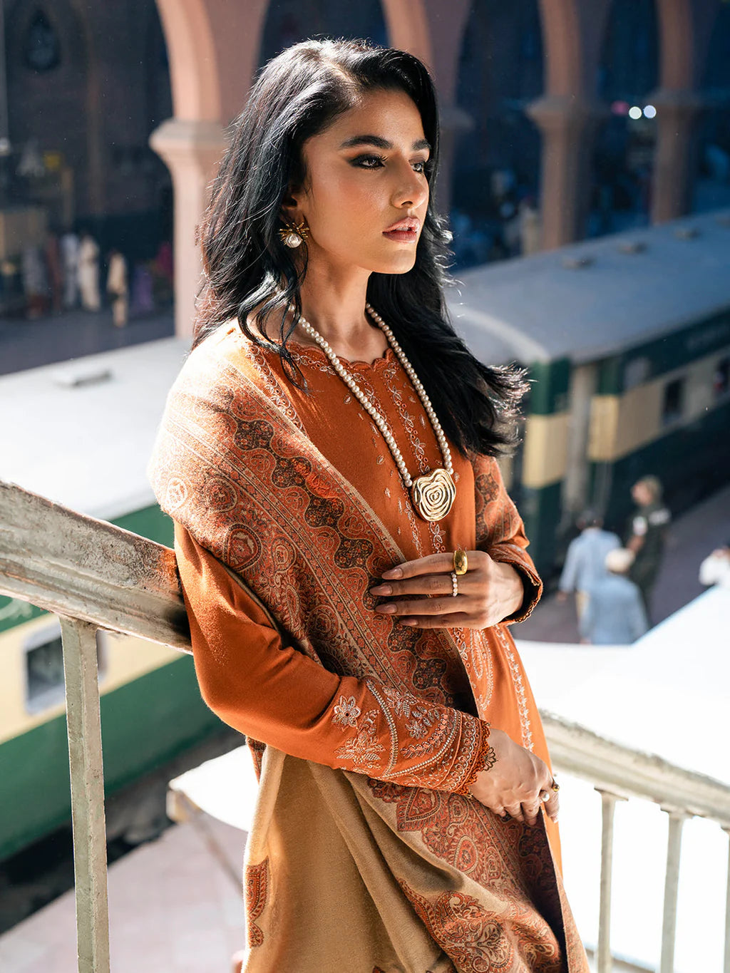 izel - Winter 3PC Dhanak Embroidered Suit - zab1262