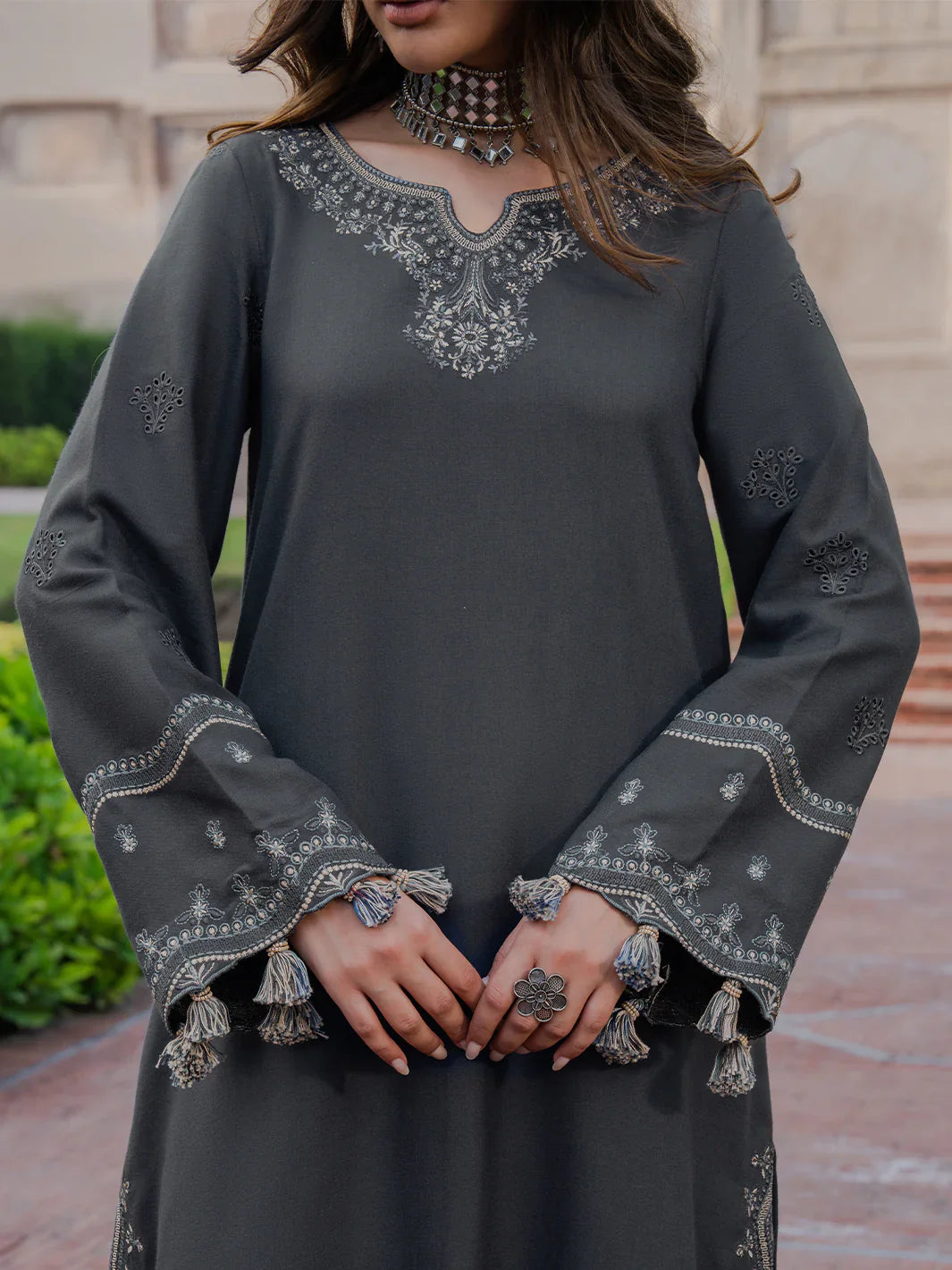 izel - Winter 3PC Dhanak Embroidered Suit - zab1252