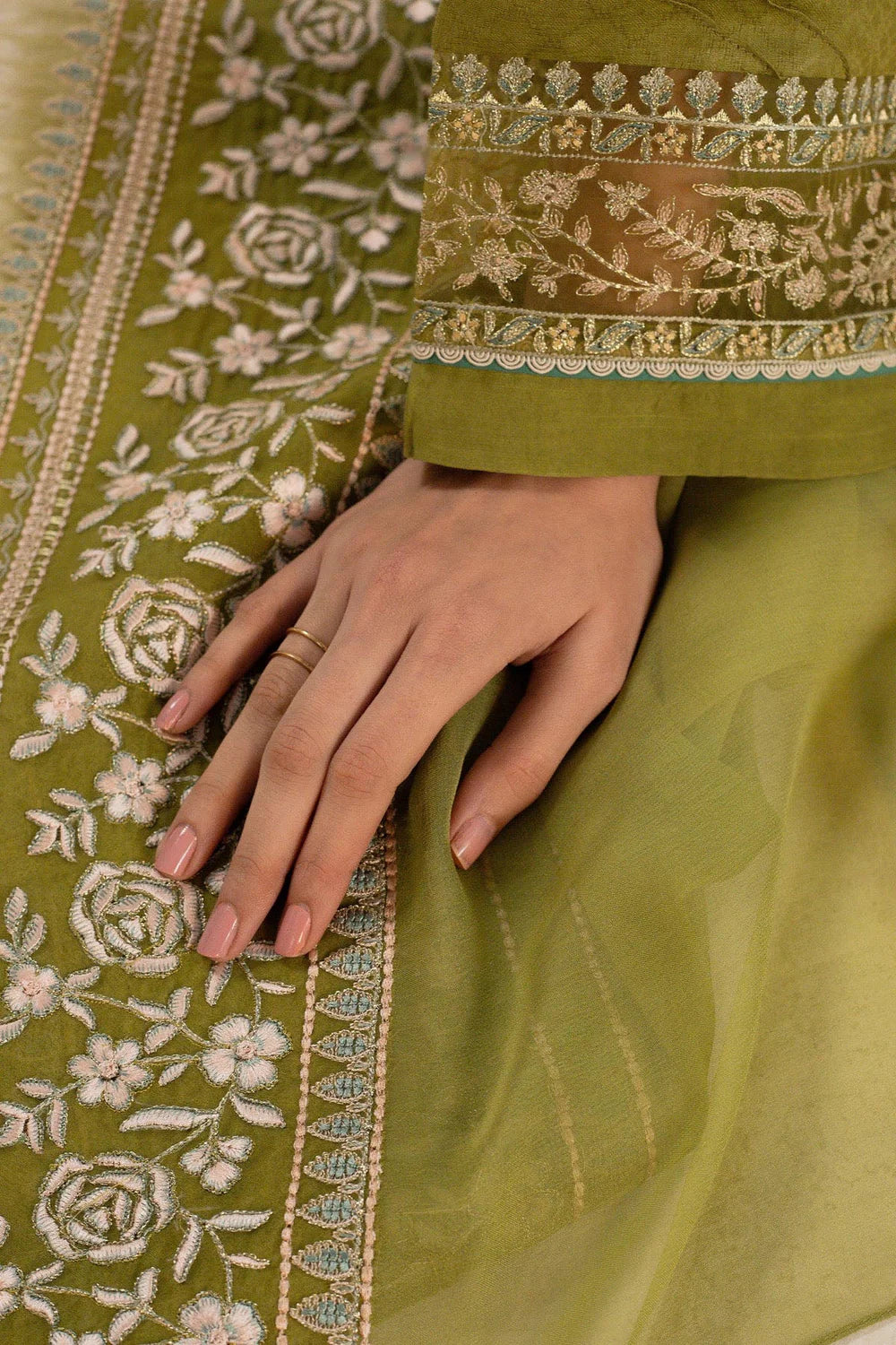 Zara Shahjahan - Embroidered Lawn 3pc with Embroidered Chiffon Dupatta- zab1335
