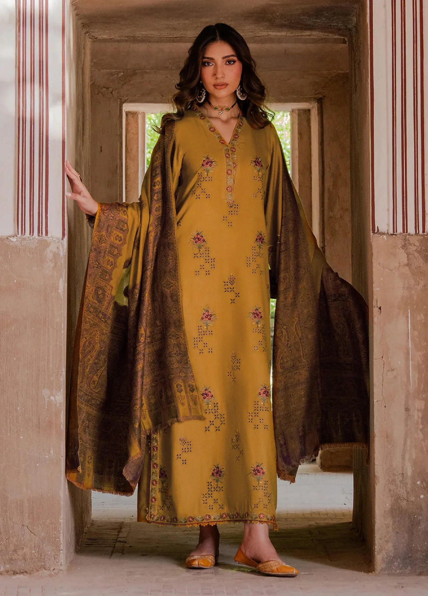 IZEL-3PC DHANAK EMBROIDERED SHIRT WITH COURTRAI WOOL PRINT SHAWL - zab1272