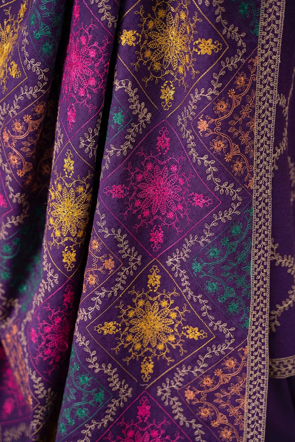 Kaseriya - Embroidered Dhanak Three Piece Winter Collection - zab1219