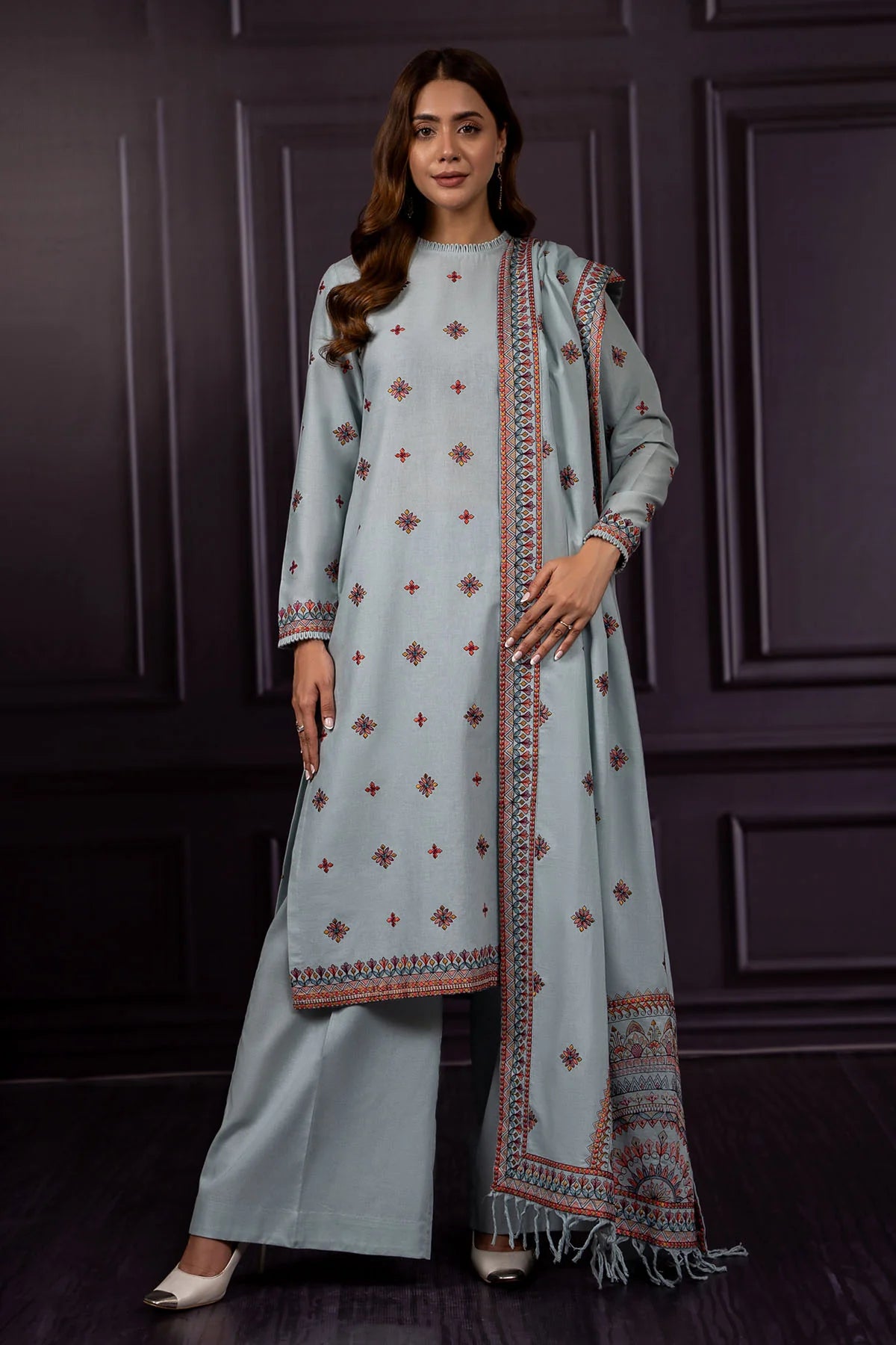 Asim Jofa - Winter 3PC Dhanak Embroidered Suit - zab1165