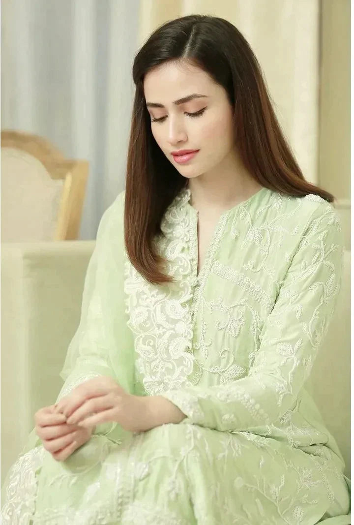 Bareeze - 3PC Lawn Heavy Embroidered Shirt With Organza Embroidered Dupatta ZAB403